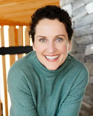 Portrait of Dr. Kelly Davis Martin