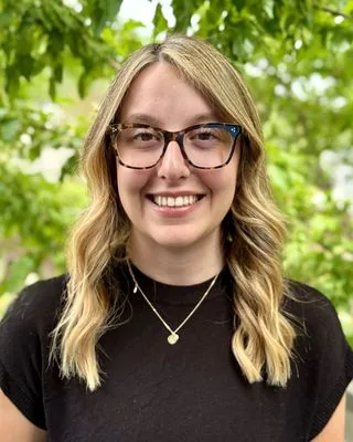 Portrait of Kendra Smith